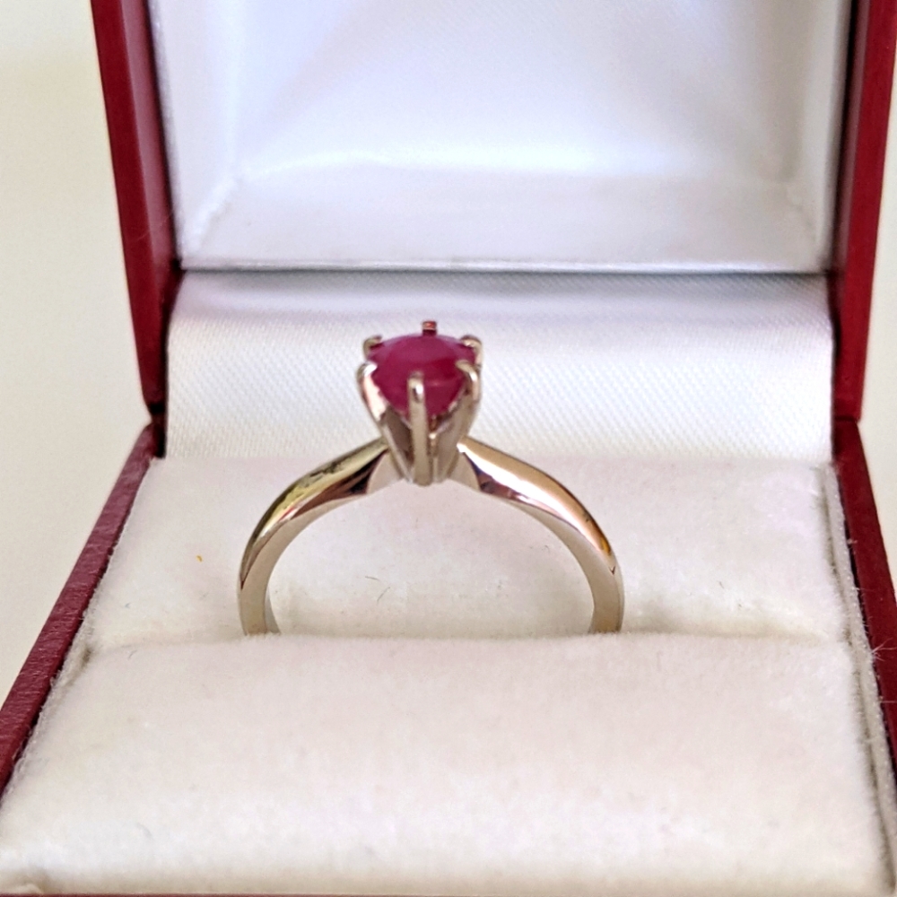 ♥️14K WHITE GOLD RUBY SOLITAIRE ENGAGEMENT RING - Picture 5 of 12